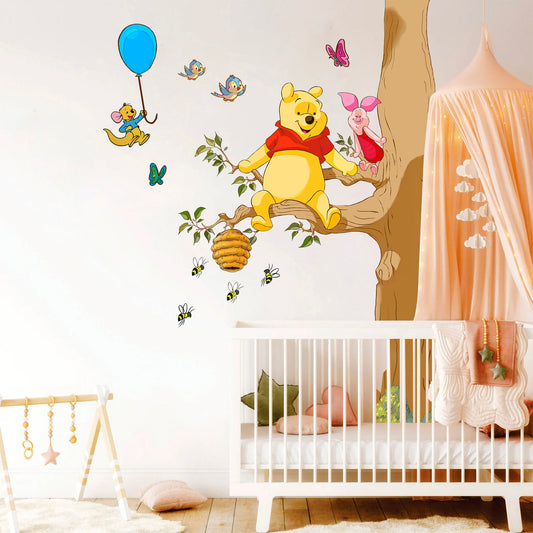 Sweet Winnie and Piglet Wall Decal for Girls' Room - BR451