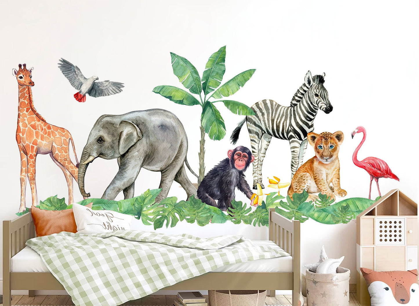 Wildlife Wonders: Vibrant Animal Wall Decals - Embrace the Serengeti at Home! - BR044